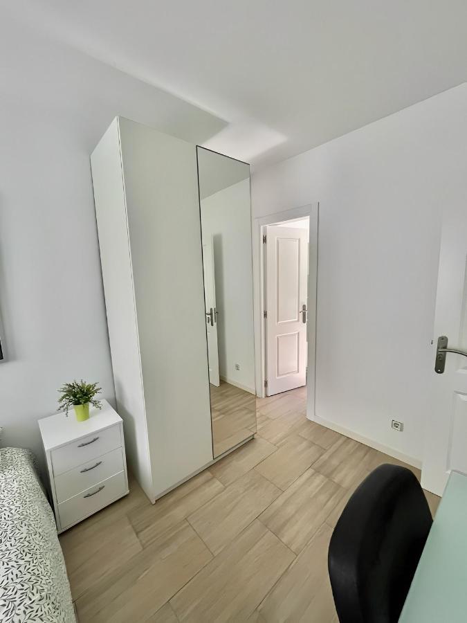 Centrico Aire Acondicionado 3 Habitaciones Zona Aparcamiento Gratuito マドリード エクステリア 写真